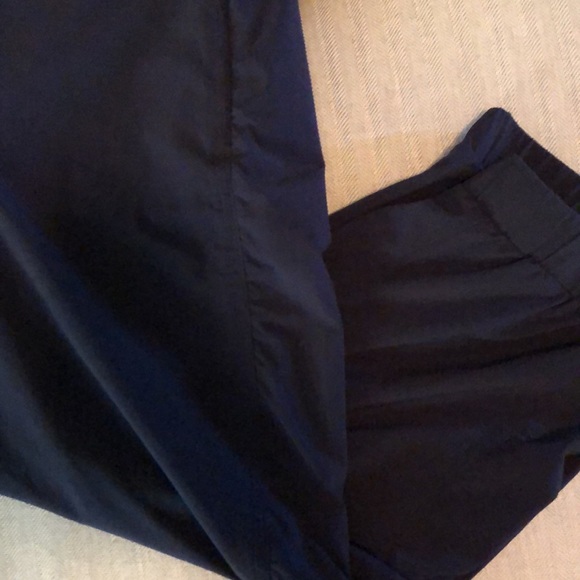 Athleta Navy Crop Athletic Pant🌟🌟 - Picture 2 of 6